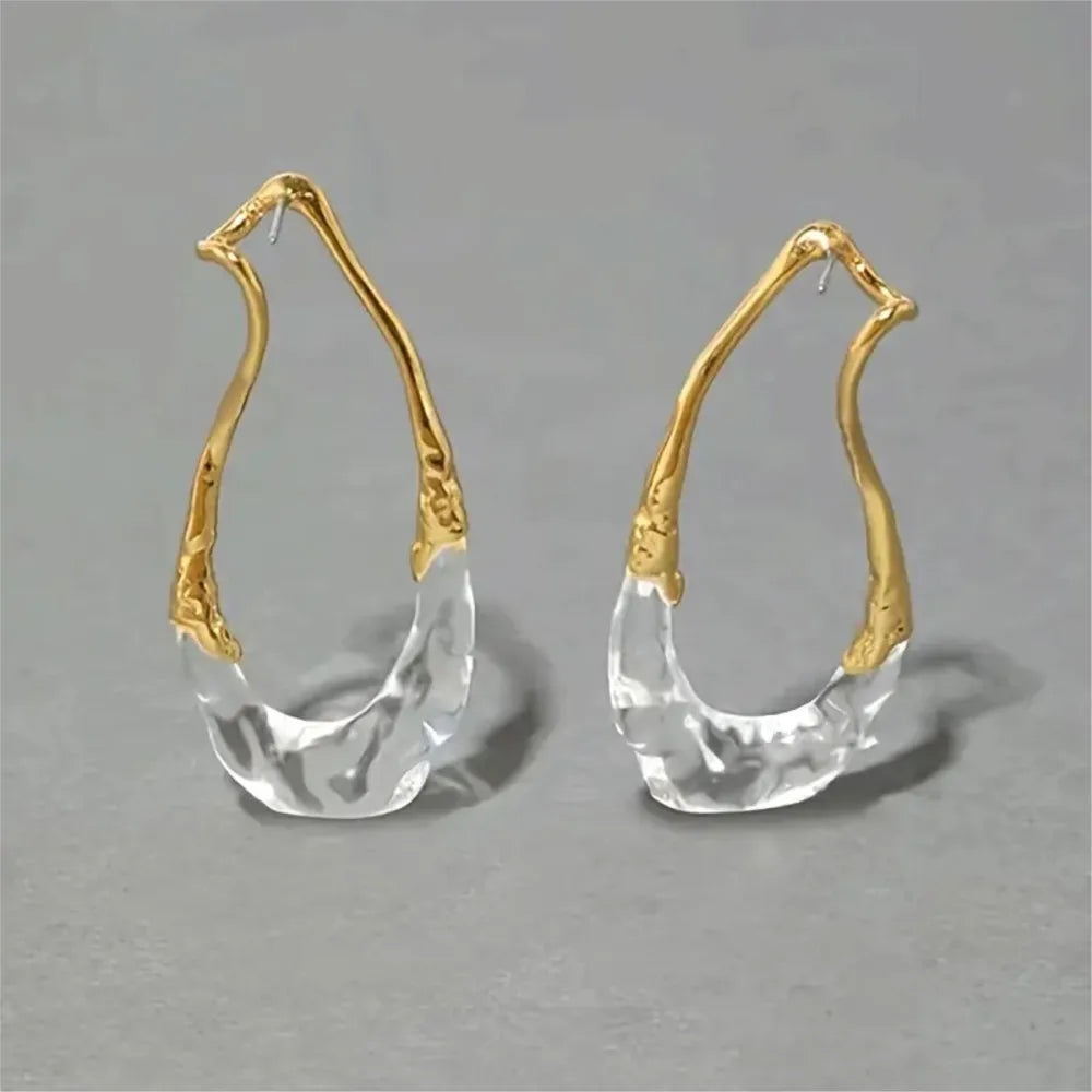 Minimalist Geometric Resin Drop Stud Earrings for Women
Vintage Translucent Design | Elegant Daily Jewelry | Lightweight & Stylish for Any Occasion.